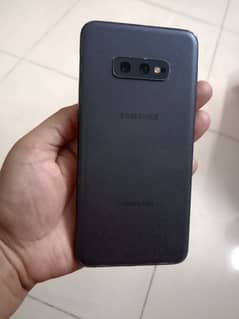 Samsung s10e