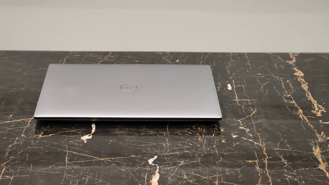 Dell Precision 5470 NVIDIA RTX Core i7 12th Gen 32GB 1TB  SSD 12