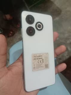 Infinix Smart 8 Kuch mAh Us Howa hy
