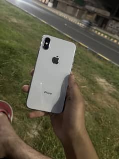 I phone xs 64gb factory unlock