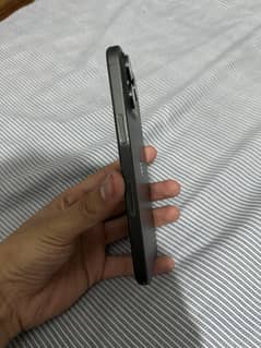 Iphone 15 Pro Max Carrier Lock  256GB Black Titanium