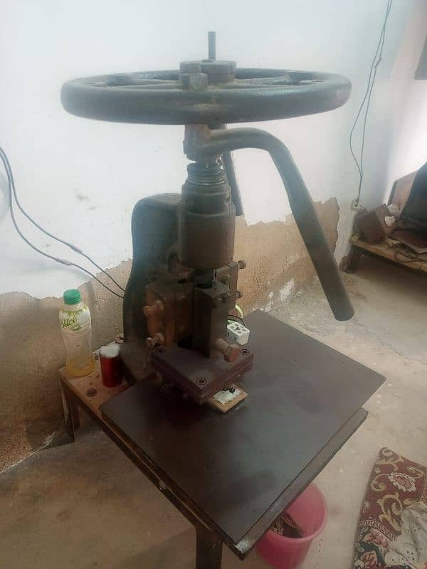 Punching Machine / Shoe Monogram Size Number Punching Machine 1