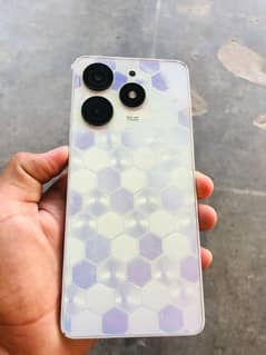 Tecno spark 10 pro mobile urgent for sell