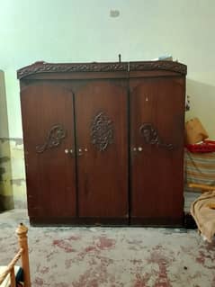 3 door wardrobe