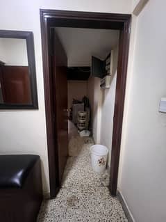 170 SQ YD APARTMENT ON SECOND FLOOR IN GULSHAN-E-IQBAL FOR SALE