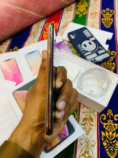 I phone XS