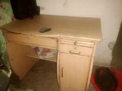 computer table