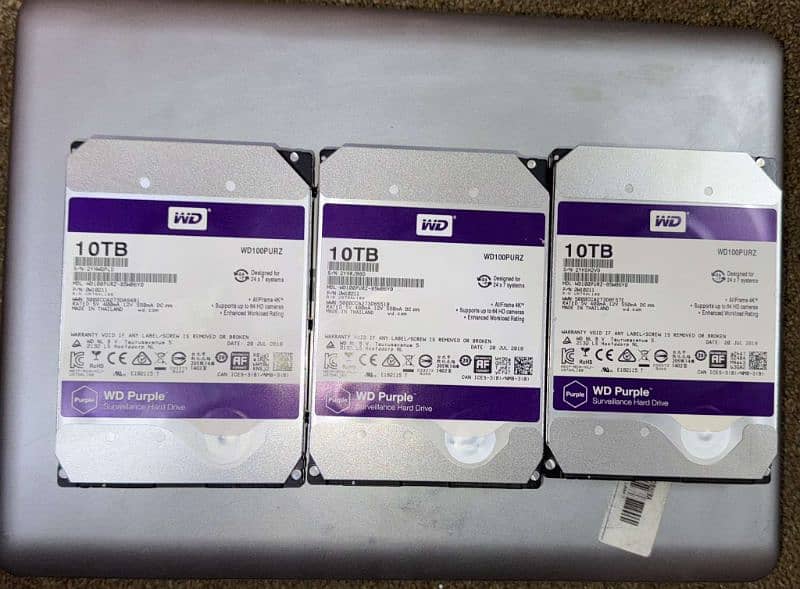 WD PURPLE HARD DISK 10TB USE BUT SAME LIKE NEW 0