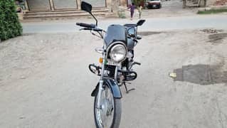 Suzuki 150 GS 2015 Total original Just like new