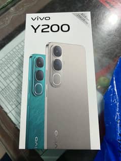Y200 brand new 8/256
