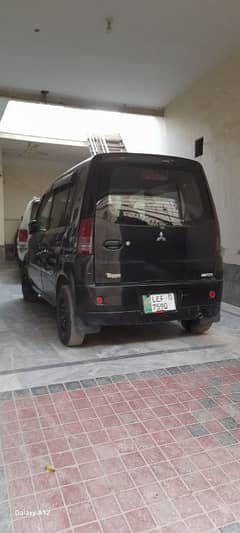 Mitsubishi Toppo 2010