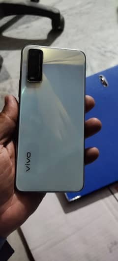vivo y20 with box