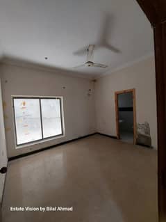 4 Marla Ground Floor 2bed Tv lounge 1kitchen in khyaban colony 2