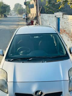 Toyota Vitz 1.0