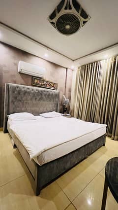 One bedroom VIP apartment for rent for 3to4 hours in bahria town