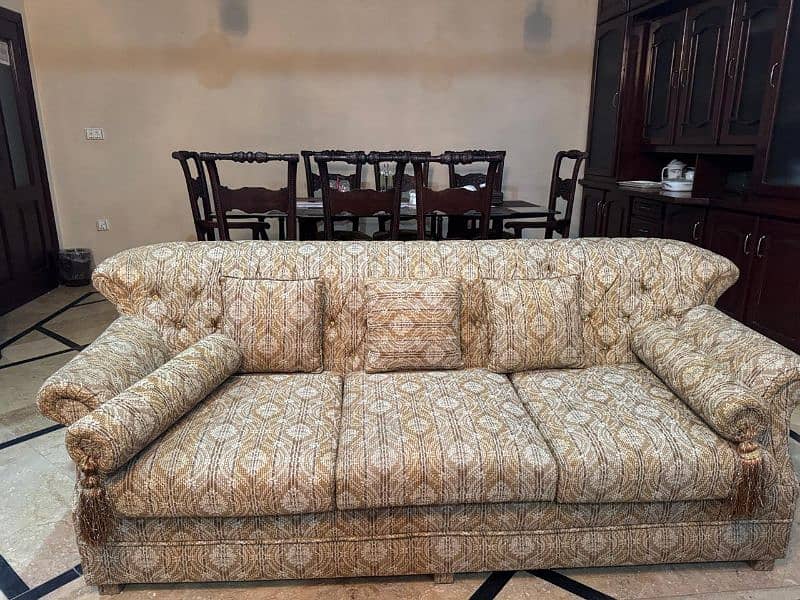 5 seater sofa with center table and side tables 0