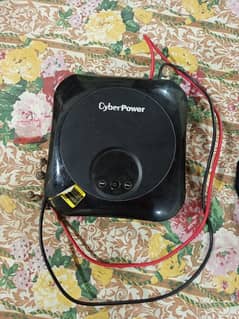 Cyber ups 1 KvA  ! Almost new