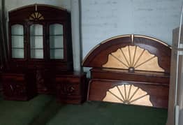 bed shokes side table