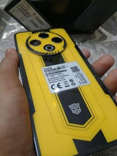 Tecno Spark 30 Bumblebee Edition 8/128