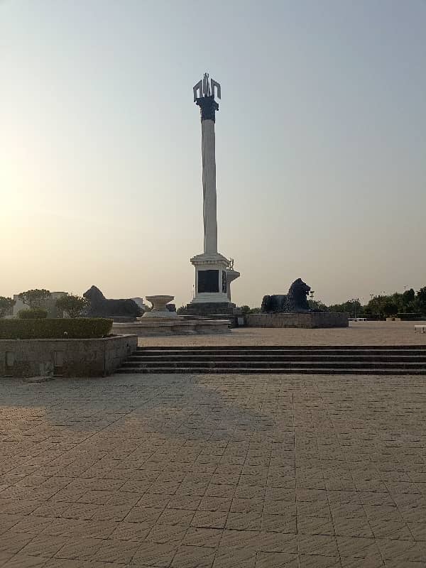 Bahria orchard plot No 894#C corner+ facing zoo Top location 3