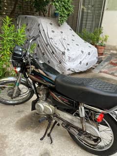 Honda CD 125 model 2015 black color