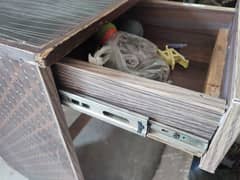 Sewing machine table