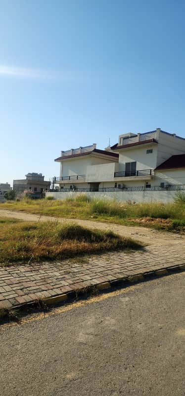 N Block Plot Available For Sale 0