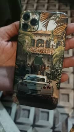 iPhone 11 pro Max back crack battery health 74