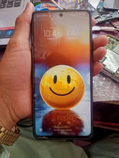 8 +3gb ram 256 storage