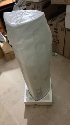Samsung 2 Ton Triangle Design AC Heat & Cool New (Read Ad. )