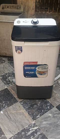 dryer good conditions two month use hoie hai bus