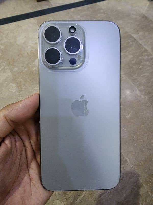 Iphone 15 pro max 256 GB non PTA 4