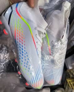 Men's Football Shoes/Cleats FG 2024