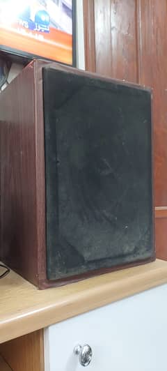 6 x 9 inch Kenwood three way speakers with box (pair)