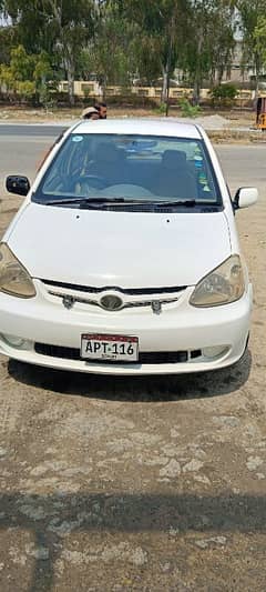 Toyota Platz 2004