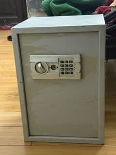 locker