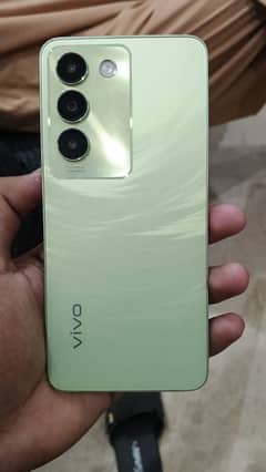 vivo y100