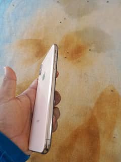 i am selling my phone iphone xsmax