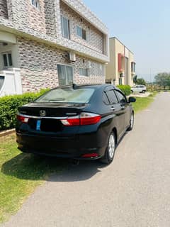 Honda Grace Hybrid 2015