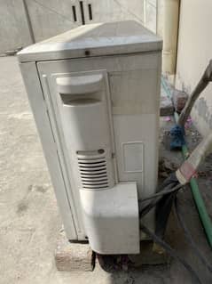 GREE AC 1 Ton Non Inverter for sale