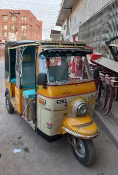 Unique CNG Auto Rikshaw