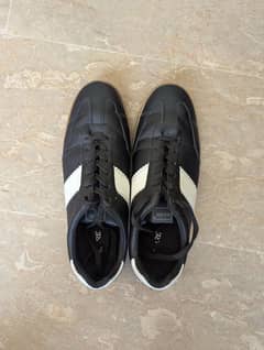 Ndure 02 times used a Shoes (44 no)