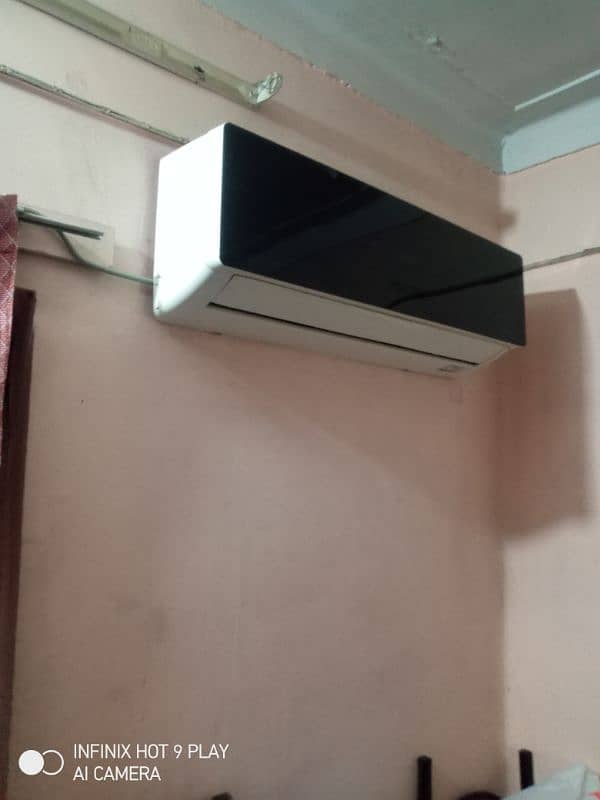 Orient split AC condition 10/10 0