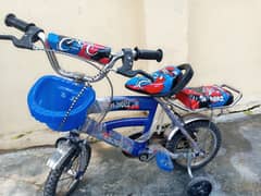 2din HOA hai Lia excellent condition