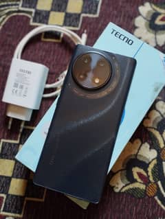 Techno Camon 30S (8+8 = 16 GB Ram) , (256 GB ROM)