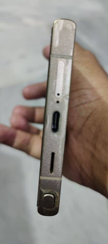 s24 utra. non pta with box . 10 by 10 condition. 256gb 0