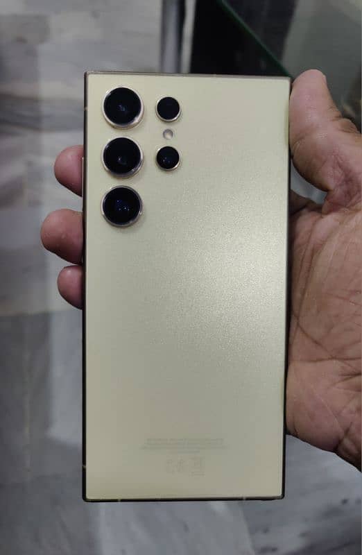 s24 utra. non pta with box . 10 by 10 condition. 256gb 2