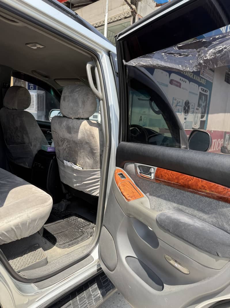 Toyota prado TZ 2005 automatic 1