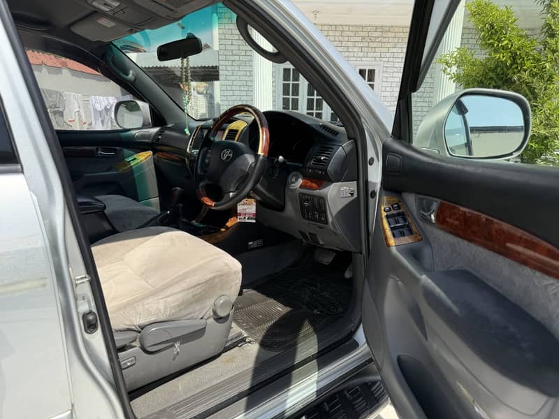 Toyota prado TZ 2005 automatic 9