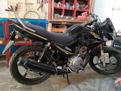 Yamaha vbr 125 cc 2onwe K name hai Sialkot Aminabad road